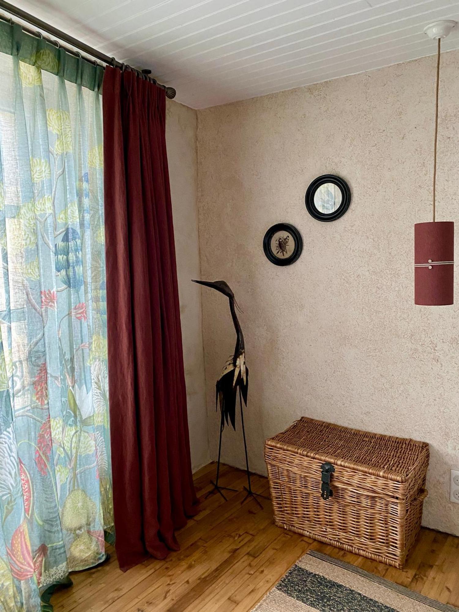 Une Nuit Chez Une Artisane Josselin Exterior foto